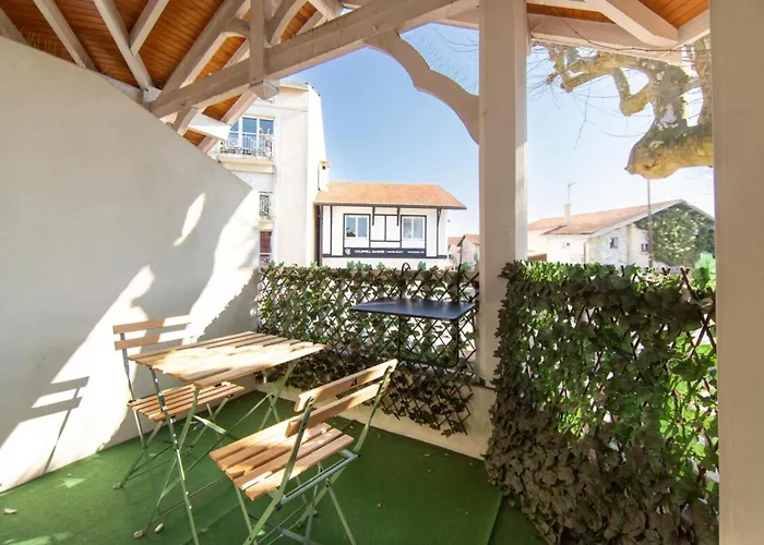 Apartment Thiers In *